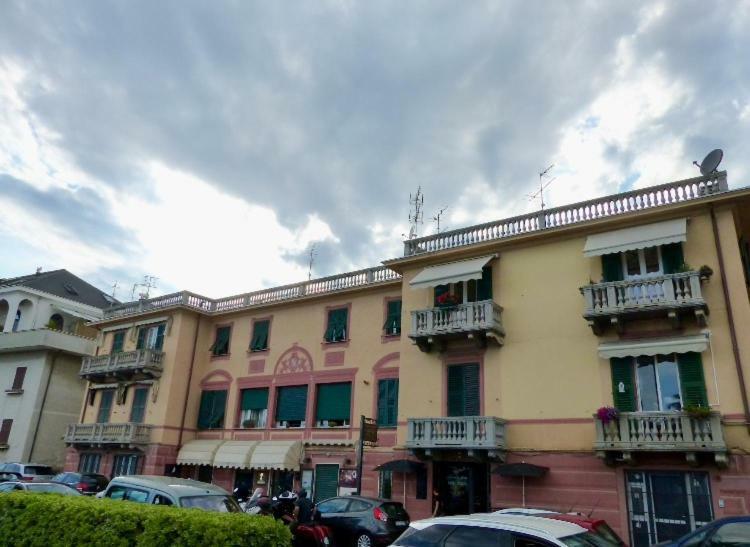 Maresuite Albissola Marina Ngoại thất bức ảnh